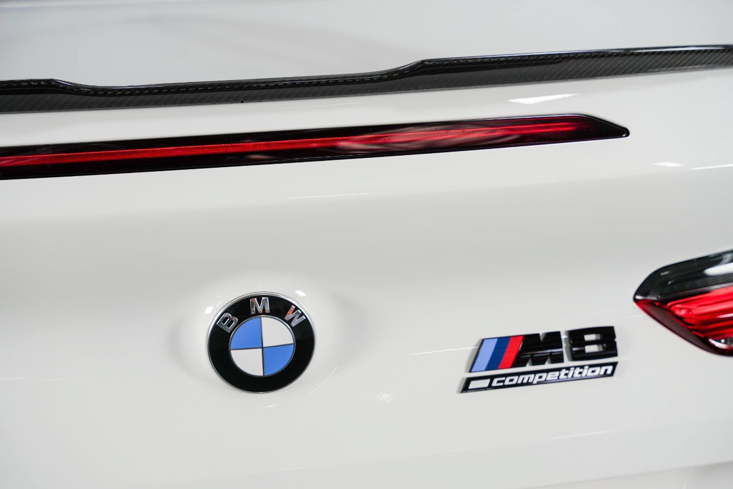 Used 2025 BMW M8 Competition w/ M Carbon Exterior Package AWD/4WD image 25