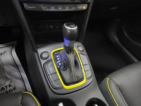 Used 2020 Hyundai Kona Limited image 16