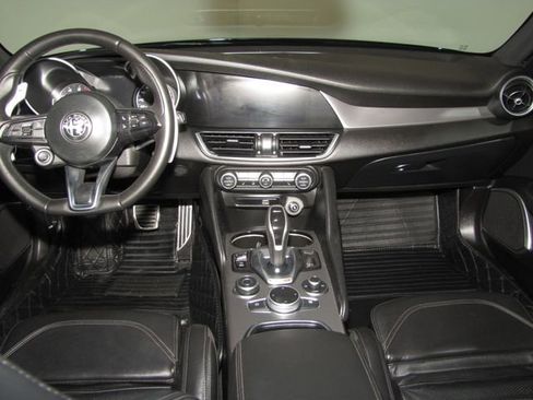 Used 2020 Alfa Romeo Giulia Ti Sport w/ Quick Order Package 22U Sport RWD image 14