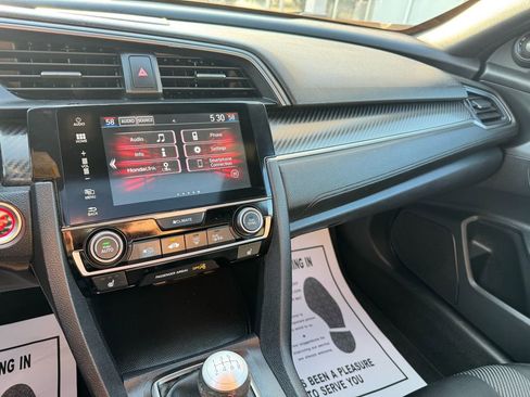 Used 2018 Honda Civic Si image 17