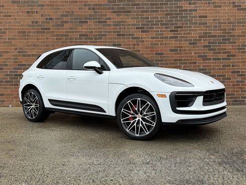New 2025 Porsche Macan S image 9