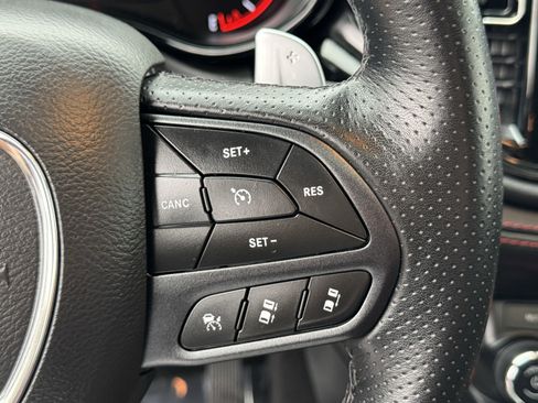 Used 2025 Dodge Durango GT AWD/4WD image 23