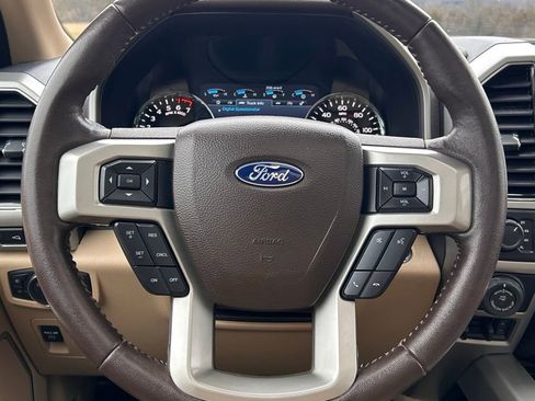 Used 2019 Ford F150 Lariat image 24