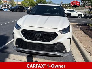Used 2021 Toyota Highlander XSE FWD video 1