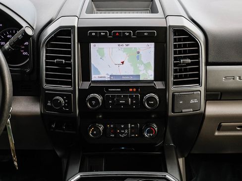 Used 2021 Ford F250 XLT w/ XLT Premium Package image 11