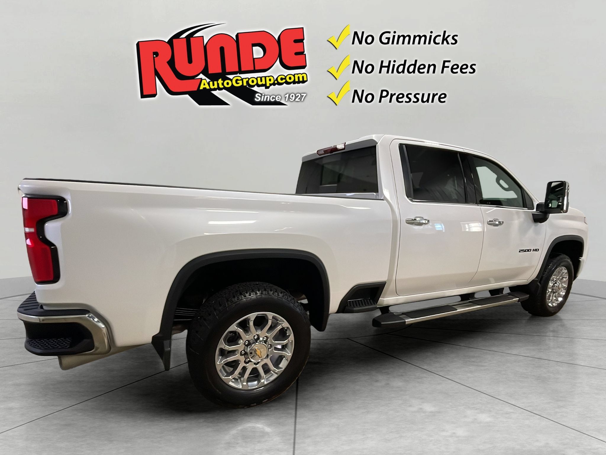 Used 2024 Chevrolet Silverado 2500 LTZ w/ LTZ Convenience Package AWD/4WD image 6