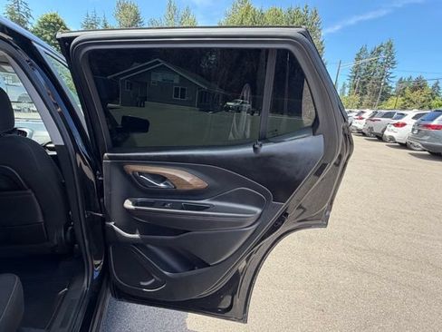 Used 2021 GMC Terrain SLE FWD image 65