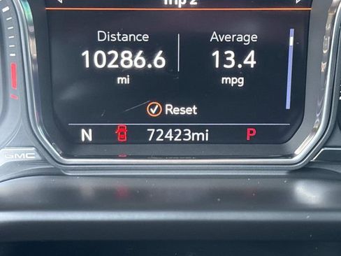 Used 2021 GMC Sierra 2500 AT4 w/ AT4 Premium Plus Package image 3