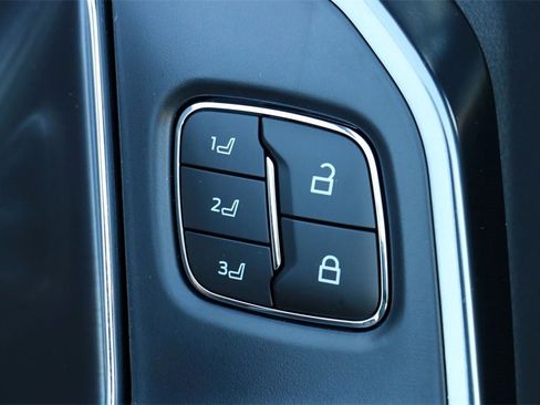 New 2025 Ford F150 Platinum w/ Equipment Group 702A High image 18