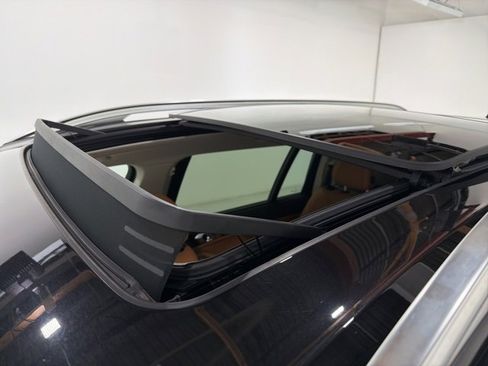 Certified 2023 BMW X7 xDrive40i w/ Executive Package image 31