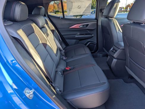 New 2026 Chevrolet Equinox EV RS image 10