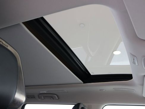 Certified 2025 INFINITI QX80 Sensory image 47