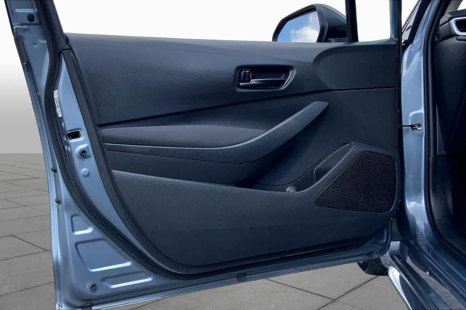 Used 2024 Toyota Corolla LE FWD image 21
