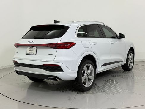 New 2025 Audi Q5 Premium Plus image 9