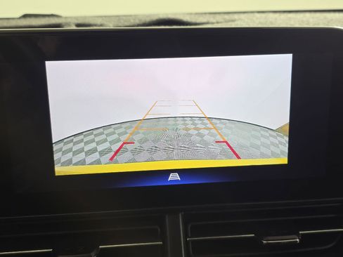 Used 2024 Chevrolet Trax ACTIV w/ Sunroof Package image 44