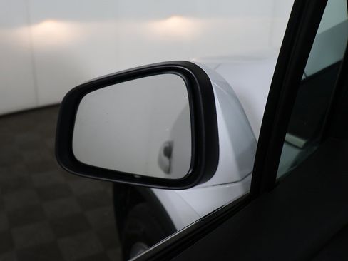 Used 2020 Chevrolet Trax LT image 25