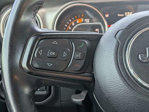 Used 2020 Jeep Wrangler Sport AWD/4WD image 23