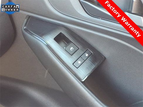 Used 2024 Nissan Rogue S image 24