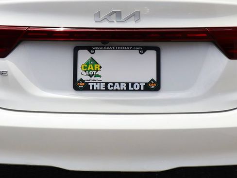 Used 2022 Kia Forte LXS FWD image 21