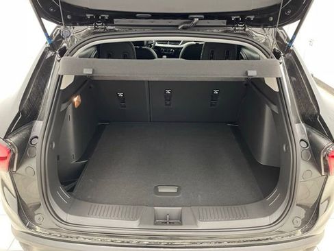 New 2026 Chevrolet Trax LT FWD image 11