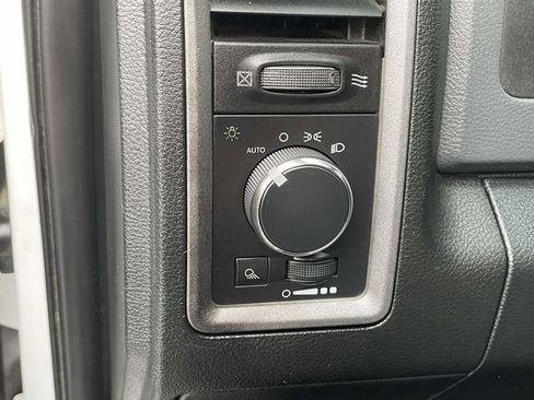 Used 2015 RAM 2500 Tradesman w/ Chrome Appearance Group AWD/4WD image 18