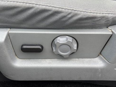 Used 2013 Ford F150 XLT w/ Luxury Equipment Group image 16