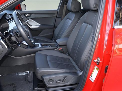 Used 2023 Audi Q3 2.0T Premium Plus image 12