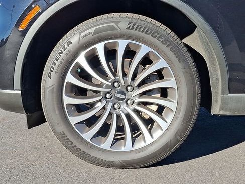 Used 2023 Lincoln Aviator AWD w/ Premium Package image 8