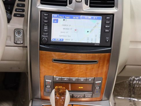 Used 2006 Cadillac XLR image 51