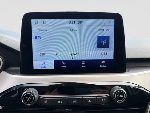 Used 2022 Ford Escape SE w/ Cold Weather Package FWD image 22