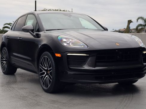 New 2026 Porsche Macan Turbo image 7