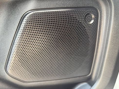 Used 2025 Ford Escape ST-Line FWD image 25