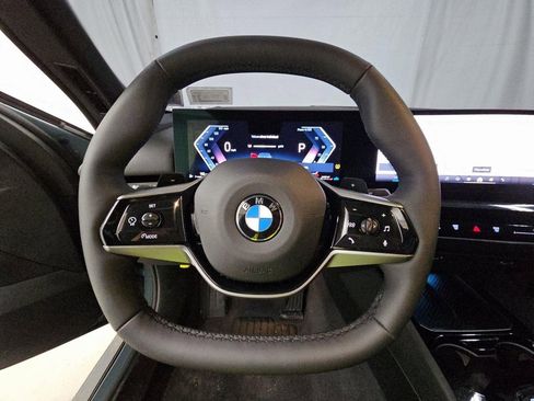 Used 2026 BMW 530i xDrive w/ Premium Package image 6