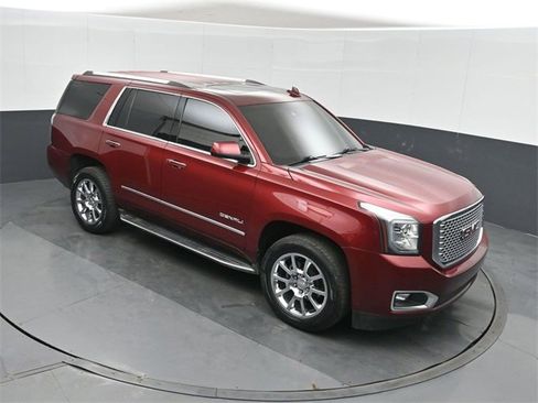 Used 2017 GMC Yukon Denali w/ Open Road Package image 31