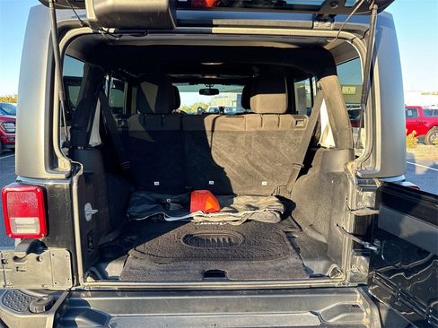 Used 2015 Jeep Wrangler Unlimited Sport w/ Quick Order Package 24S image 22