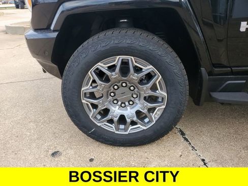 New 2026 GMC Hummer EV 4x4 Crew Cab image 4