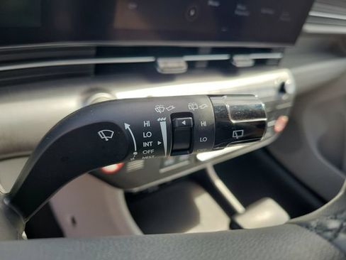 Used 2024 Hyundai Kona SEL AWD/4WD image 26