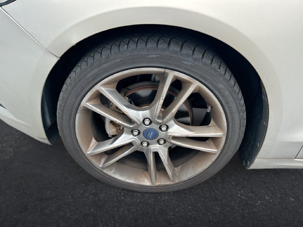 Used 2015 Ford Fusion Titanium FWD image 10