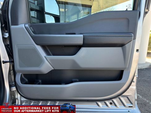 Used 2023 Ford F350 XLT AWD/4WD image 28