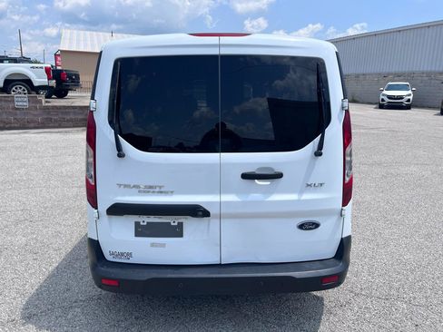 Used 2022 Ford Transit Connect XLT FWD image 4