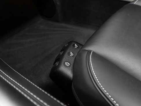 Used 2012 Mercedes-Benz SLS AMG Roadster image 55