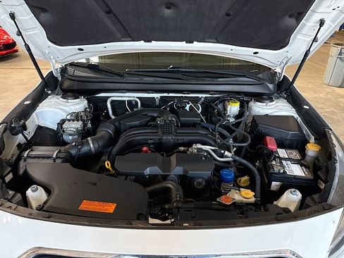 Used 2018 Subaru Outback 2.5i Touring image 33