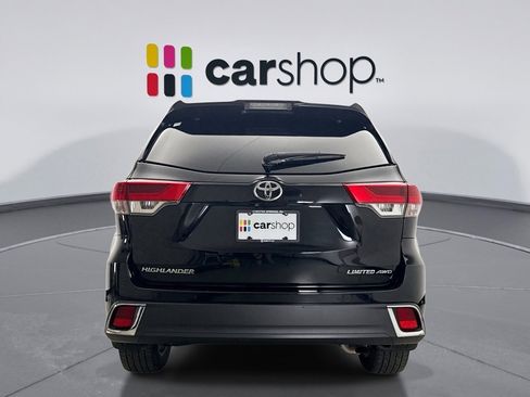 Used 2018 Toyota Highlander Limited AWD/4WD image 4
