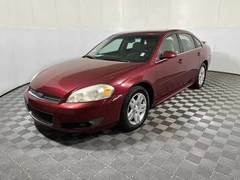 Used 2011 Chevrolet Impala LT w/ Luxury Edition Package FWD image 4