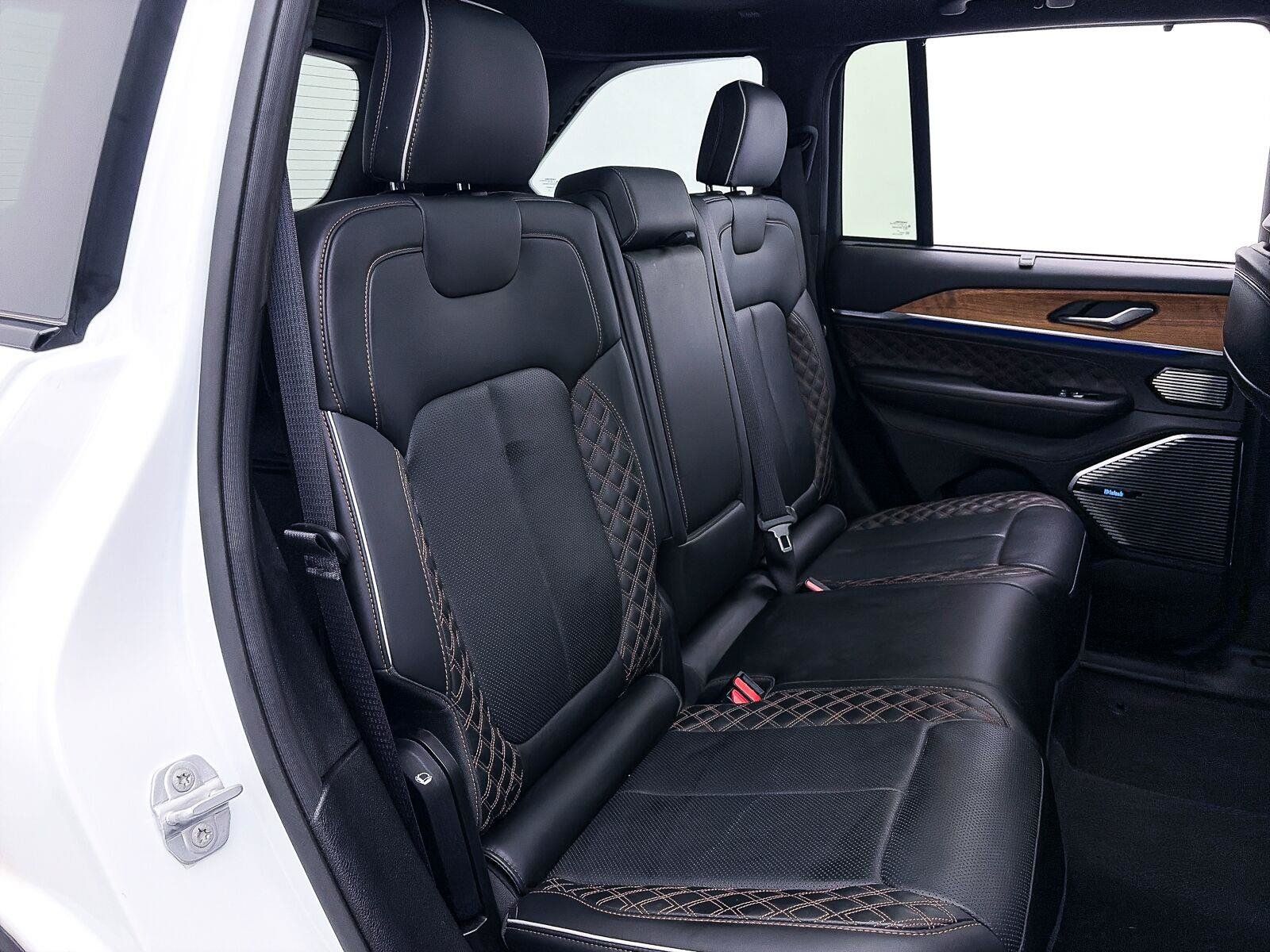 Used 2022 Jeep Grand Cherokee Summit AWD/4WD image 40