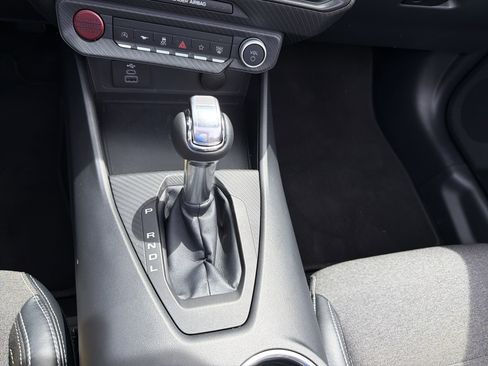 Used 2024 Ford Mustang Convertible RWD image 24