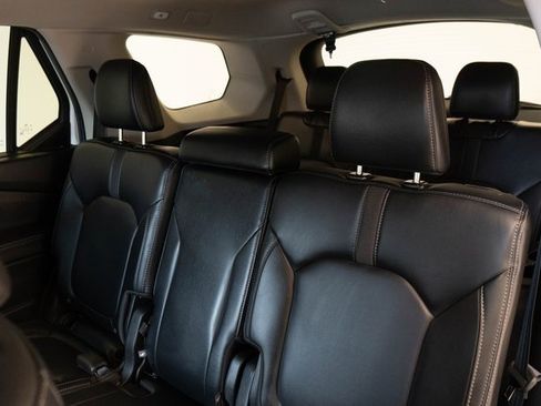 Used 2025 Honda Pilot EX-L image 17