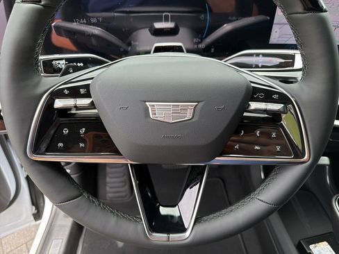 New 2026 Cadillac Lyriq Sport RWD image 27