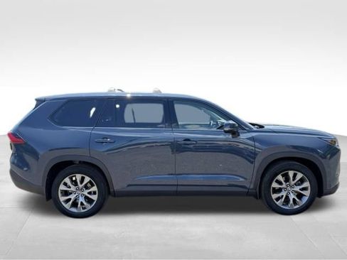 Used 2024 Toyota Grand Highlander AWD Hybrid image 8