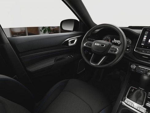 New 2025 Jeep Compass Latitude w/ Convenience Group image 19